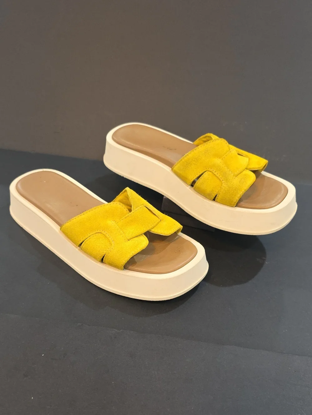 Vera Pelle Bright Yellow Suede Platform Slide Sandals Size 6